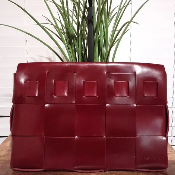 Handmade Leather Red Clutch Envelope Bag by Onezieme Mouton - Picture 5 of 8